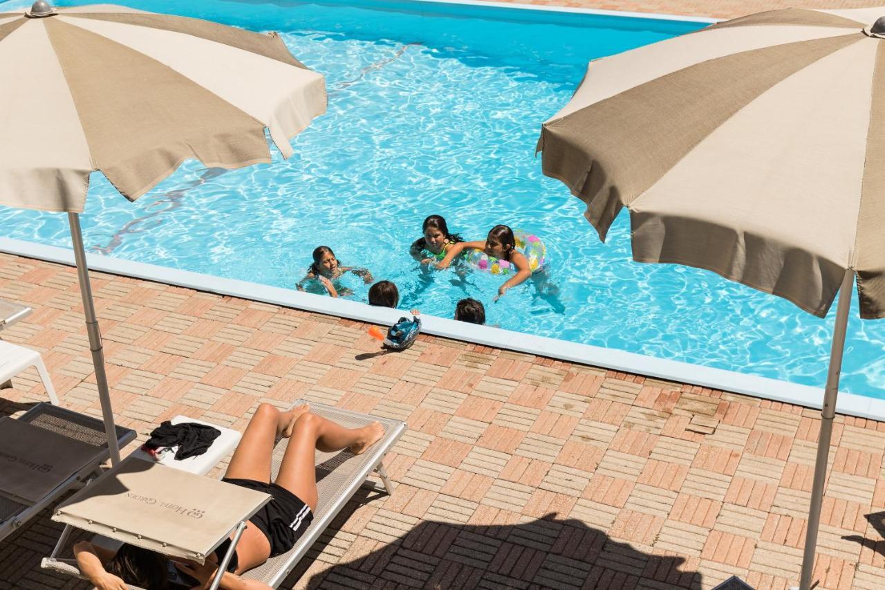 Hotel Garden Cesenatico Exterior photo