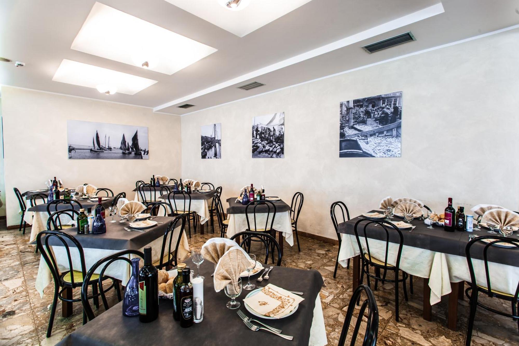 Hotel Garden Cesenatico Exterior photo
