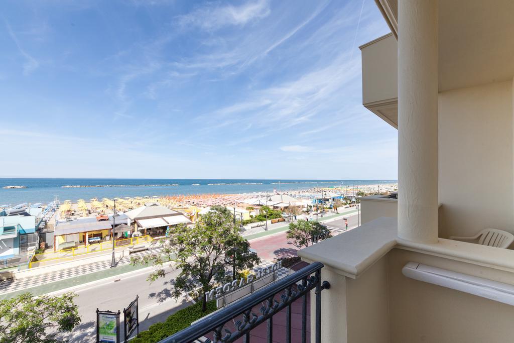 Hotel Garden Cesenatico Exterior photo